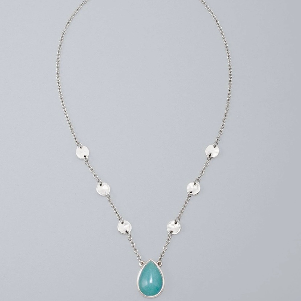 3/$30| 🌸 WHBM Jade Teardrop Pendant Necklace